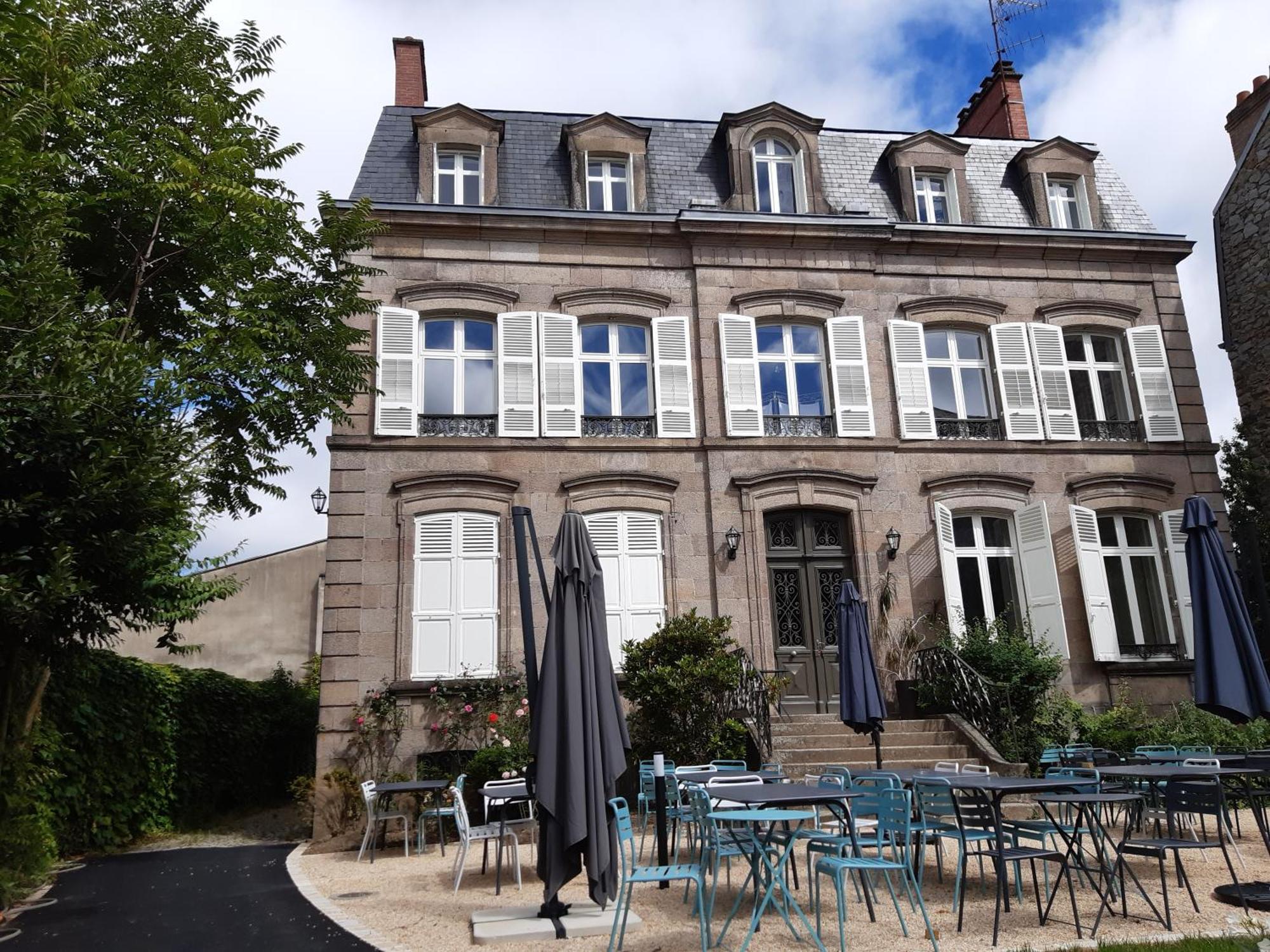 La Maison De Famille Limoges Buitenkant foto